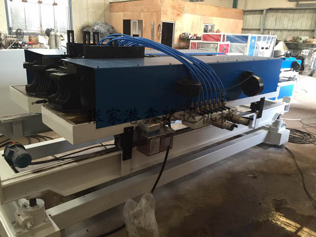 MPP电力波纹管设备